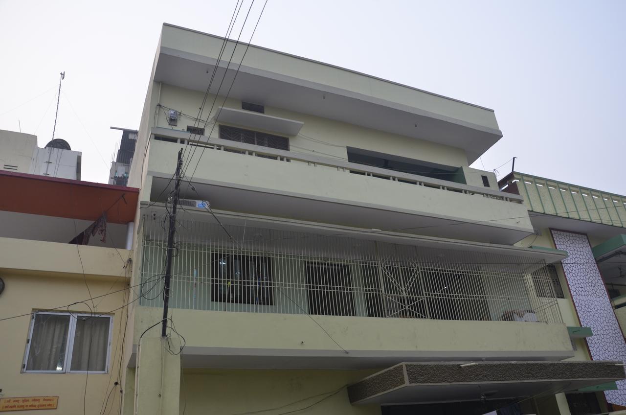 Oyo 7622 Varanasi Stays Exterior photo